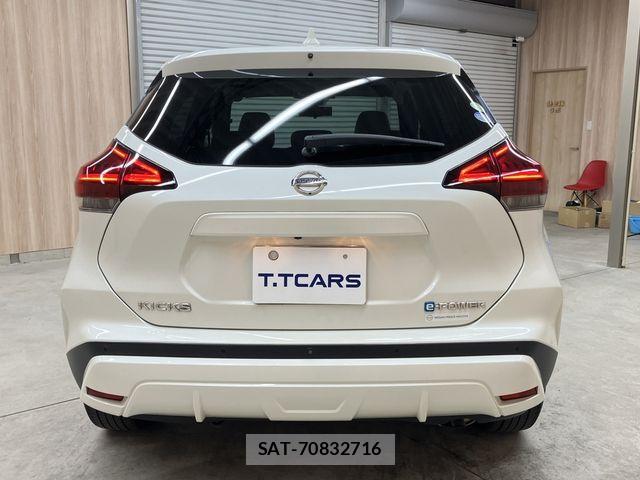 Nissan KICKS 2021-07 6752112-23