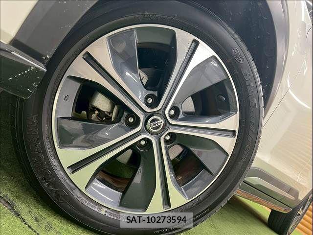 Nissan KICKS 2020-10 6815509-11