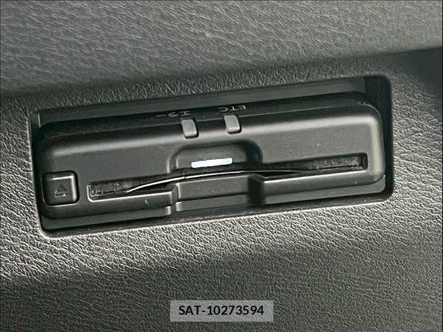 Nissan KICKS 2020-10 6815509-13