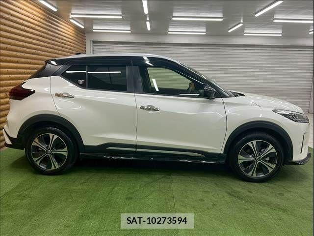Nissan KICKS 2020-10 6815509-17