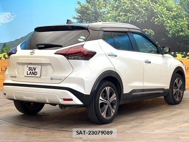 Nissan KICKS 2020-12 6815520-16