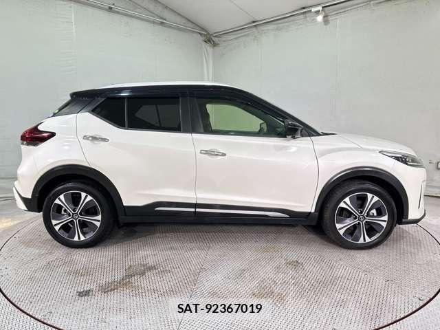 Nissan KICKS 2020-12 6815534-3