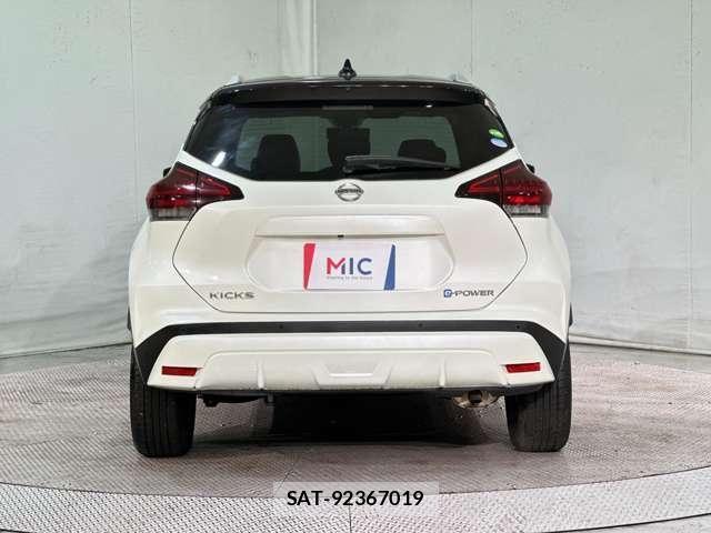 Nissan KICKS 2020-12 6815534-5