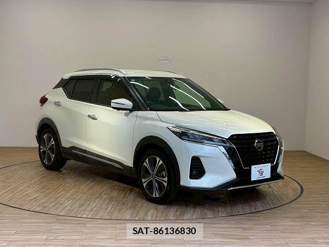 Nissan KICKS 2021-03 6815512-14