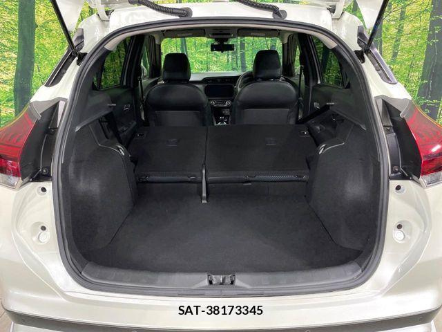 Nissan KICKS 2021-07 6815511-9