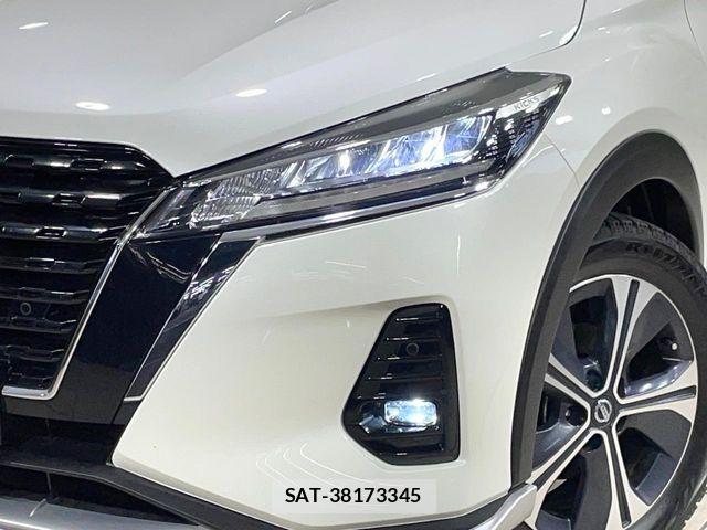 Nissan KICKS 2021-07 6815511-11