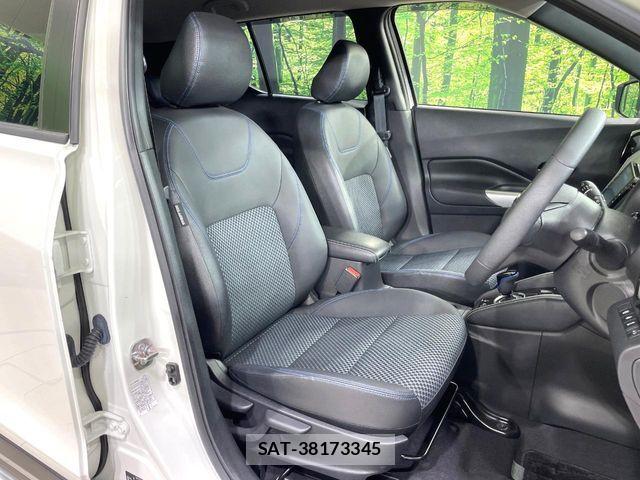 Nissan KICKS 2021-07 6815511-7