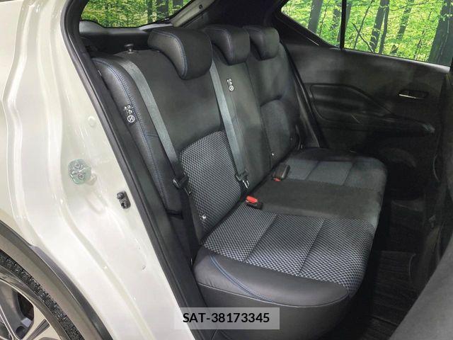 Nissan KICKS 2021-07 6815511-8