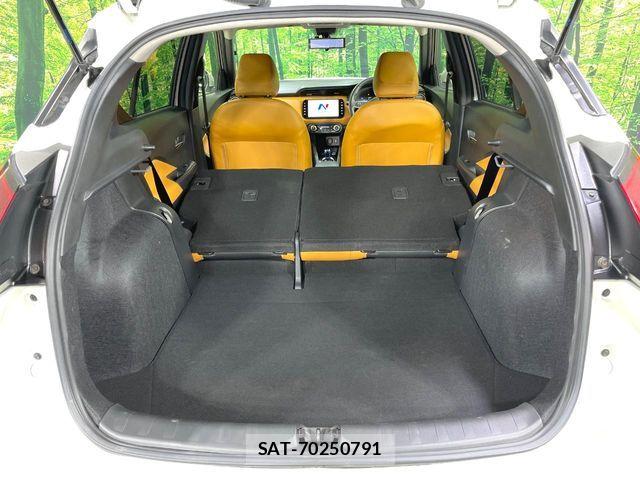 Nissan KICKS 2020-06 6815510-9