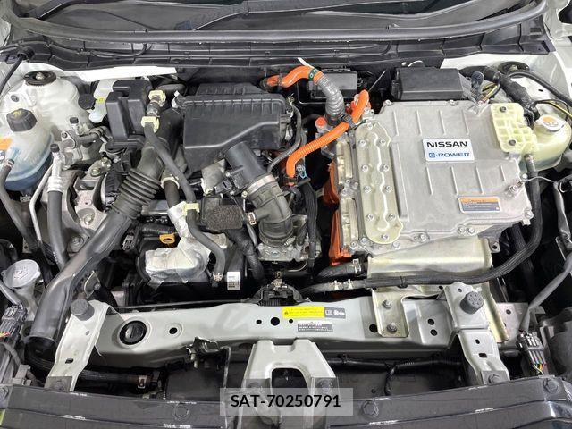 Nissan KICKS 2020-06 6815510-17