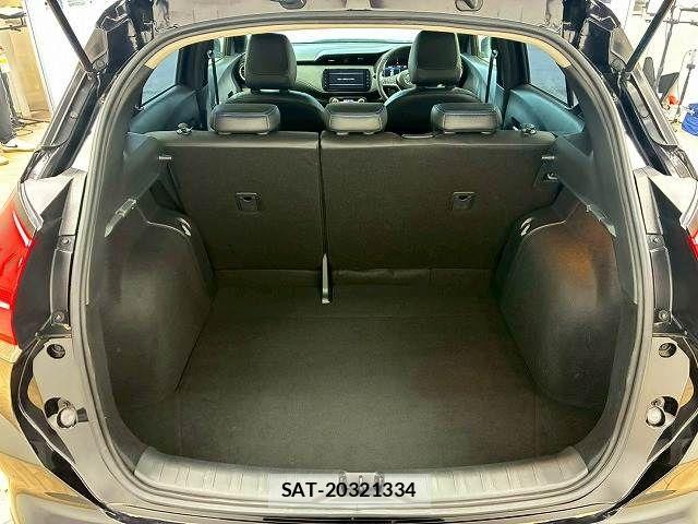 Nissan KICKS 2020-11 6815508-12