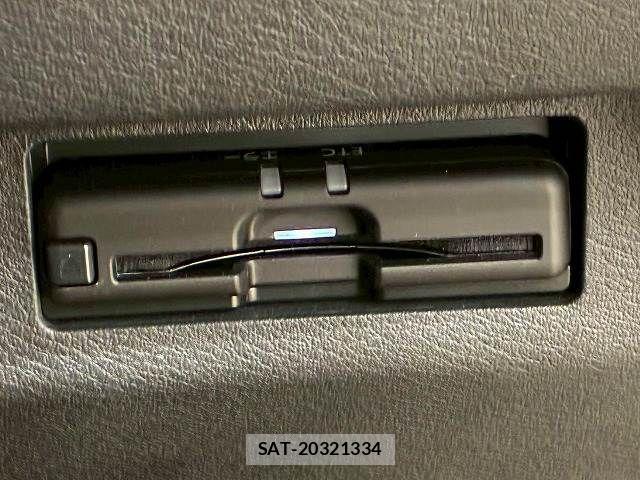 Nissan KICKS 2020-11 6815508-7
