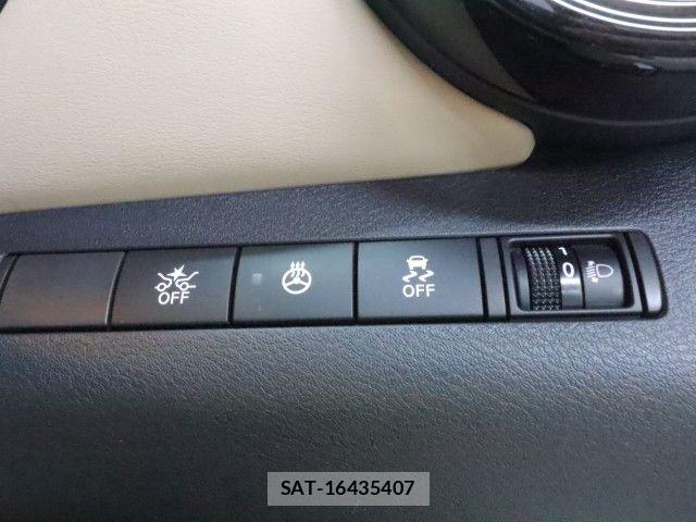 Nissan KICKS 2022-12 6815507-25