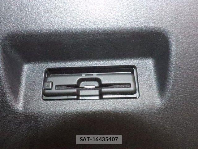 Nissan KICKS 2022-12 6815507-26