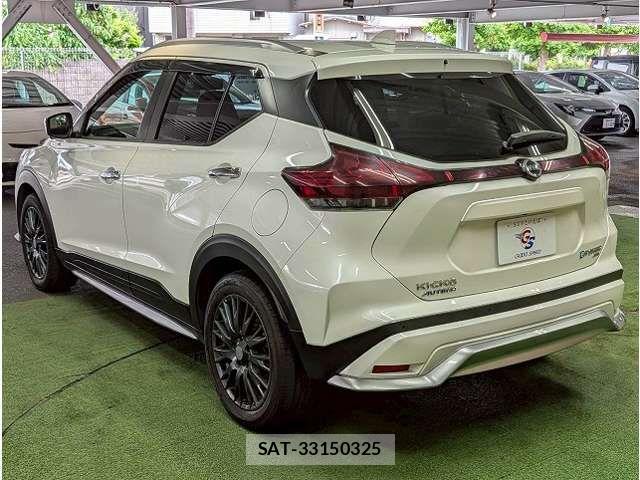 Nissan KICKS 2022-09 6815505-17