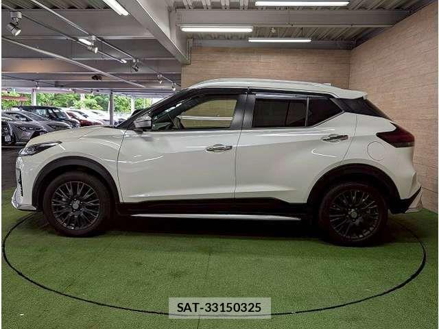 Nissan KICKS 2022-09 6815505-18