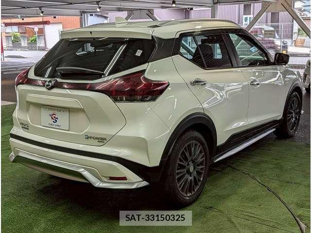 Nissan KICKS 2022-09 6815505-19