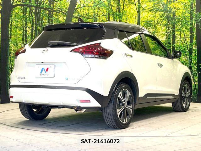 Nissan KICKS 2022-02 6907175-16