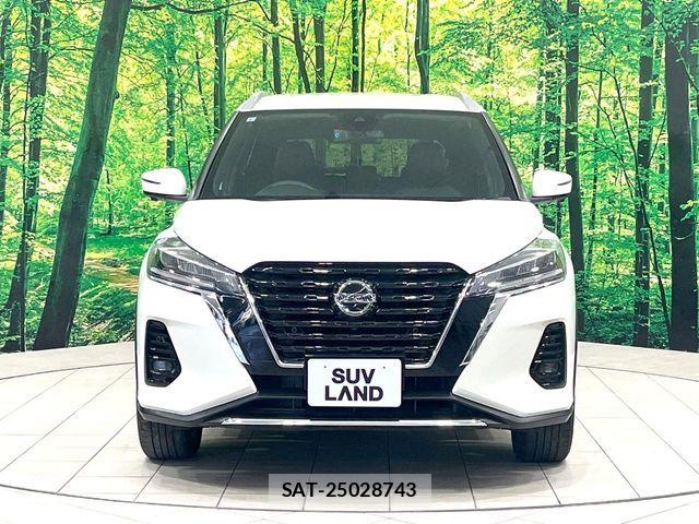 Nissan KICKS 2021-06 6994658-13