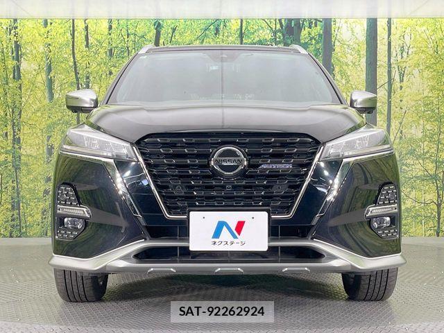Nissan KICKS 2022-10 6994635-13