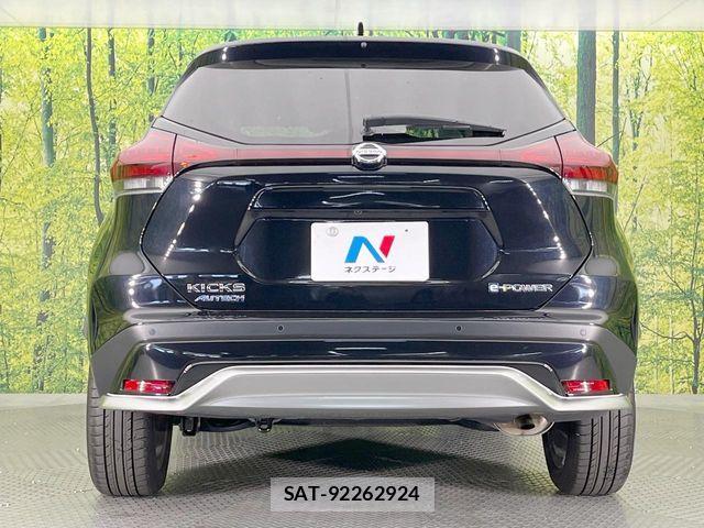 Nissan KICKS 2022-10 6994635-14