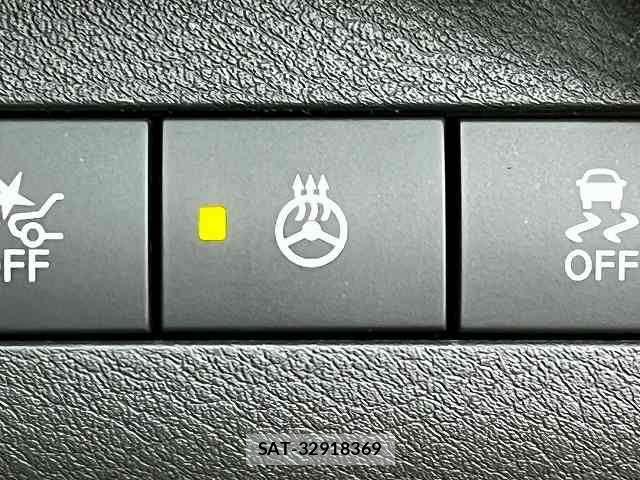 Nissan KICKS 2022-07 7020697-9