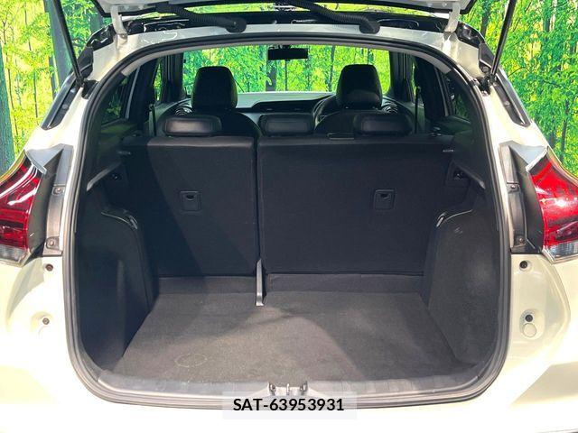 Nissan KICKS 2021-07 7020699-9