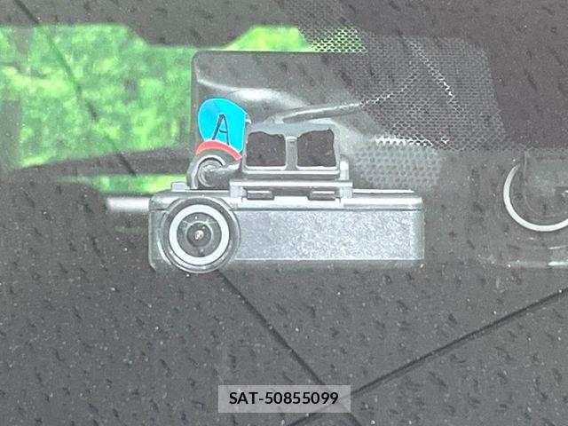 Nissan KICKS 2021-04 7059079-6