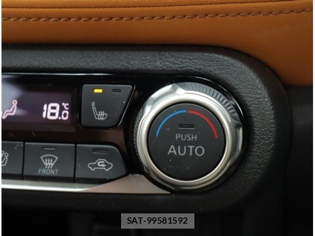 Nissan KICKS 2022-03 7058195-13