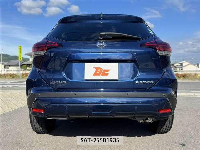 Nissan KICKS 2021-07 7059082-13