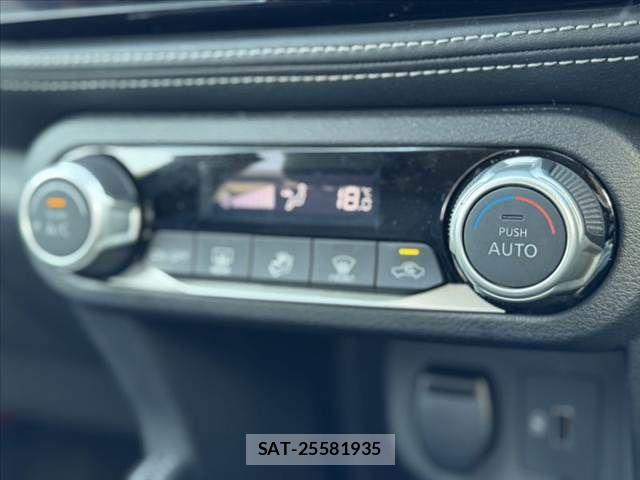 Nissan KICKS 2021-07 7059082-24
