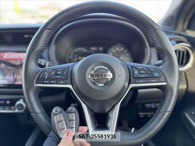 Nissan KICKS 2021-07 7059082-5