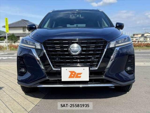 Nissan KICKS 2021-07 7059082-8