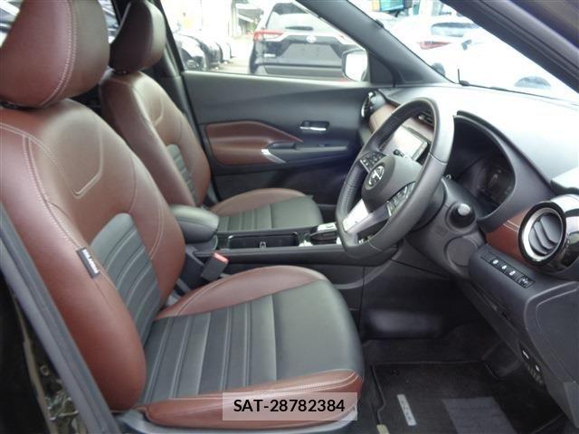 Nissan KICKS 2023-07 7059076-15
