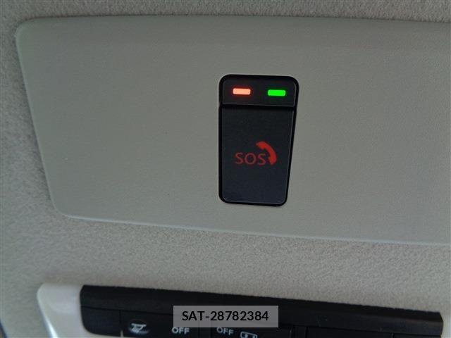 Nissan KICKS 2023-07 7059076-17