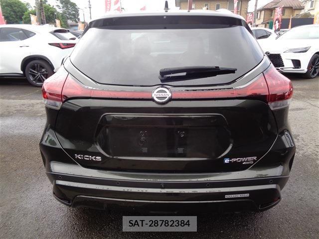 Nissan KICKS 2023-07 7059076-6
