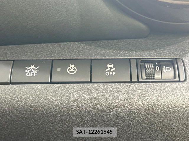 Nissan KICKS 2021-03 7059077-4