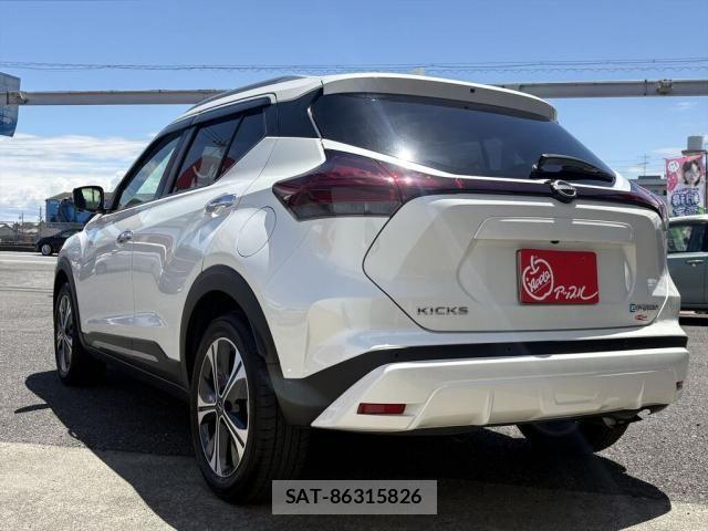Nissan KICKS 2024-09 7059074-8