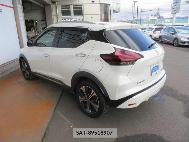 Nissan KICKS 2020-12 7059081-17
