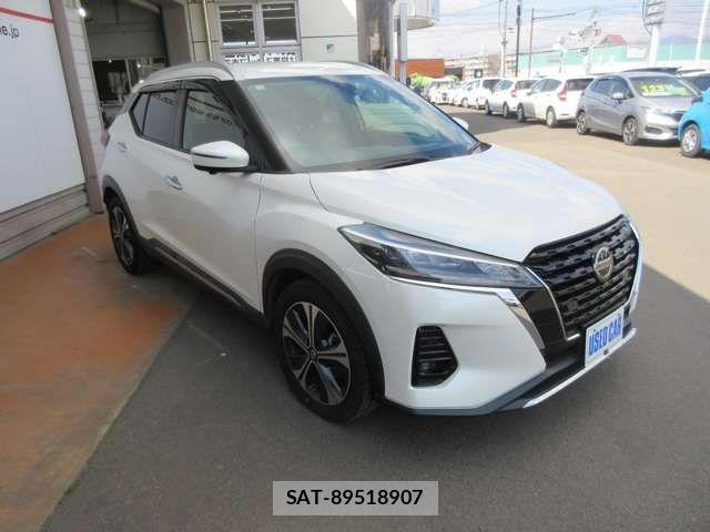 Nissan KICKS 2020-12 7059081-2