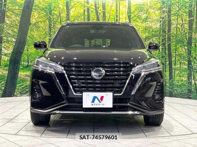 Nissan KICKS 2021-07 7220427-13