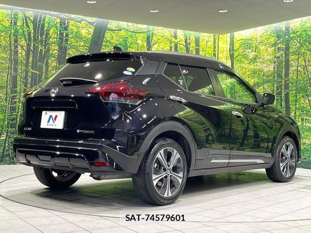 Nissan KICKS 2021-07 7220427-16