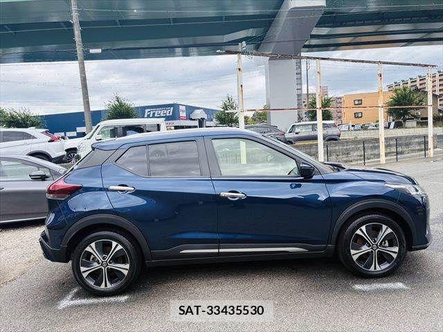 Nissan KICKS 2021-10 7220437-15