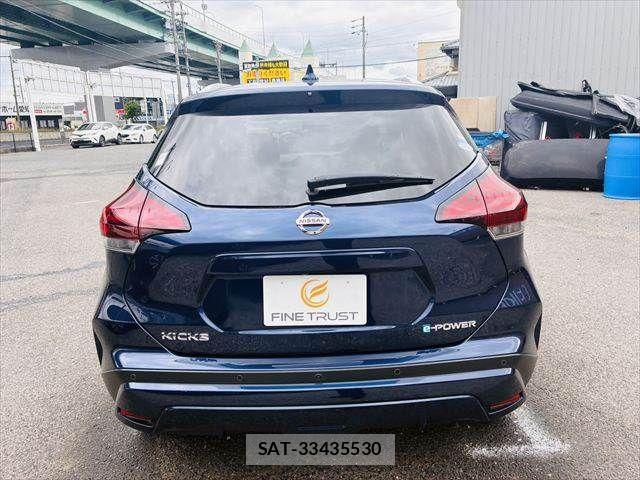 Nissan KICKS 2021-10 7220437-17