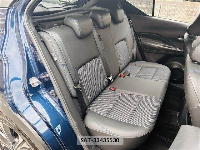 Nissan KICKS 2021-10 7220437-7