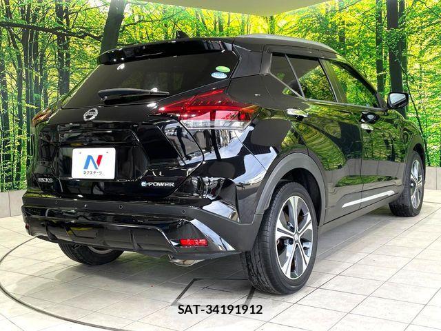 Nissan KICKS 2021-02 7220417-16