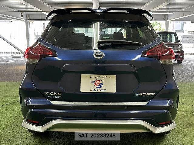 Nissan KICKS 2021-07 7220425-18