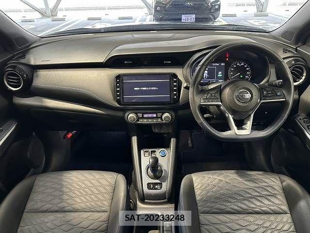 Nissan KICKS 2021-07 7220425-2