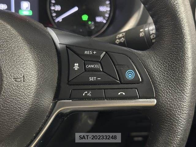 Nissan KICKS 2021-07 7220425-5