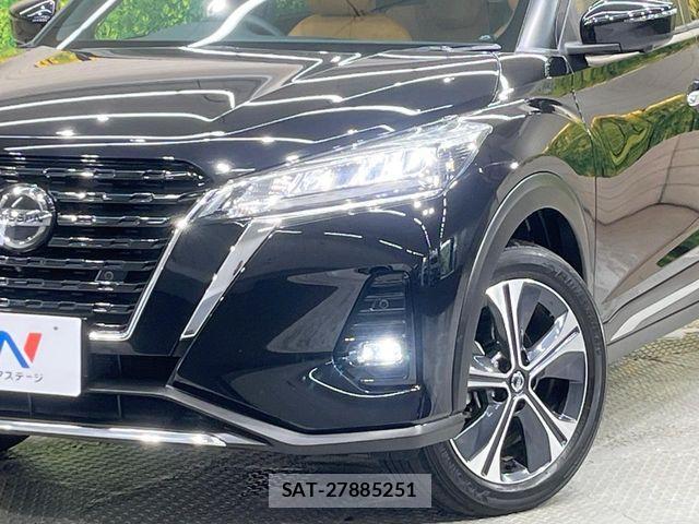 Nissan KICKS 2021-12 7220438-11